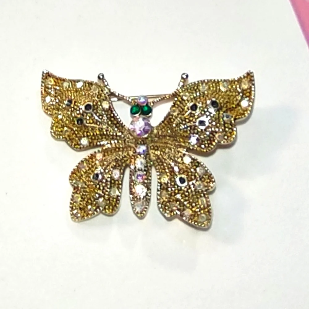 NT Fashion Jewelry goldtone colored